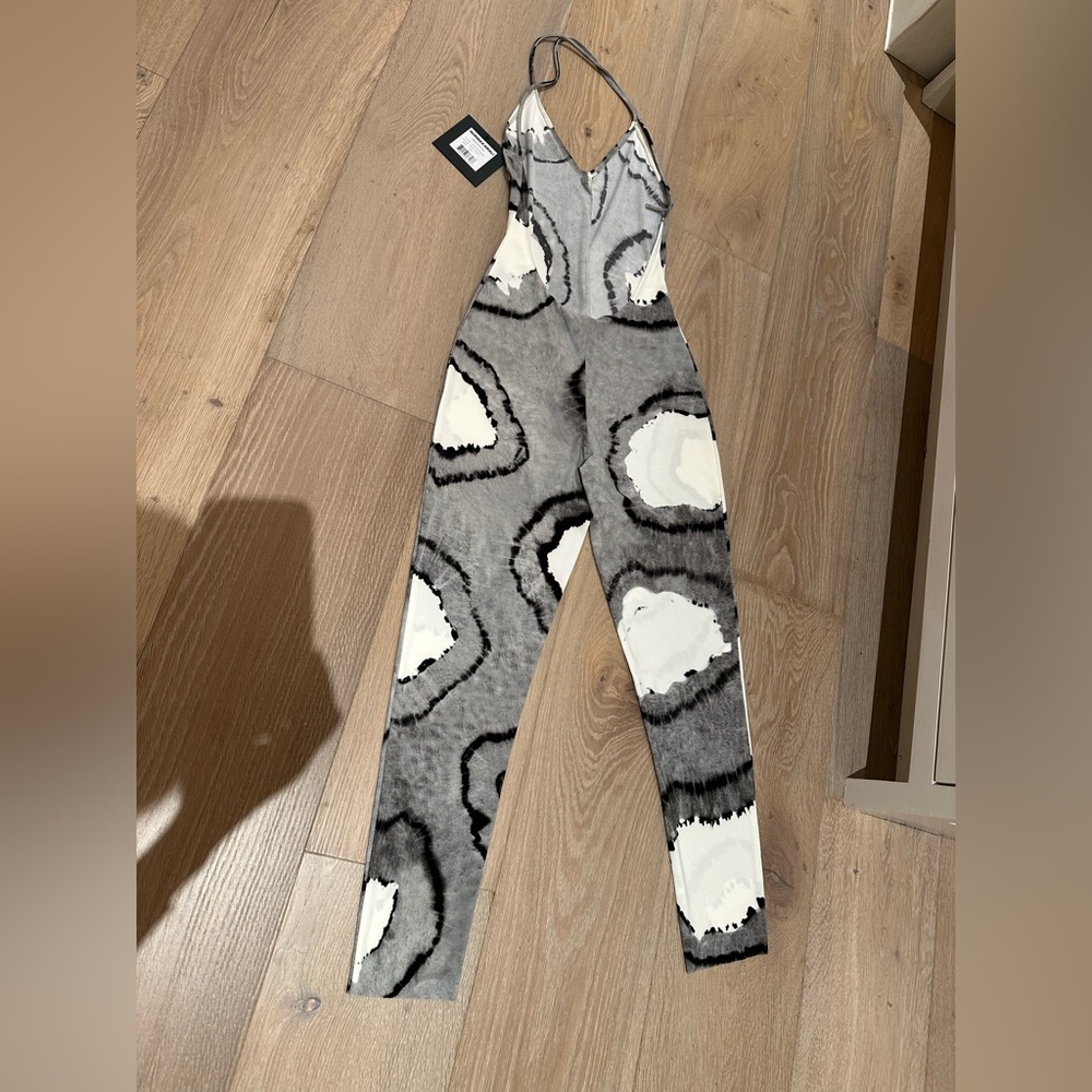NWT Norma Kamali Fara slip Catsuit Gray tie dye Jumpsuit - Picture 3 of 5